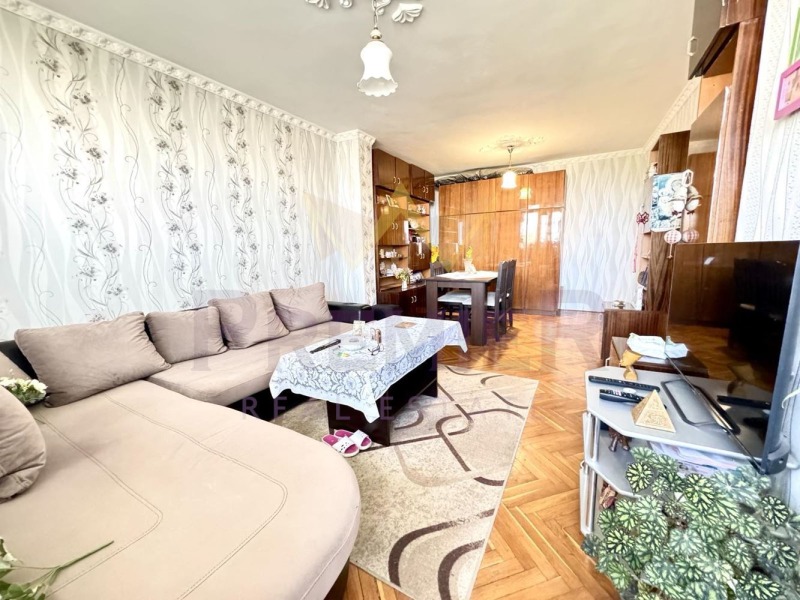 Продава  3-стаен град Варна , Център , 100 кв.м | 18151717 - изображение [2]