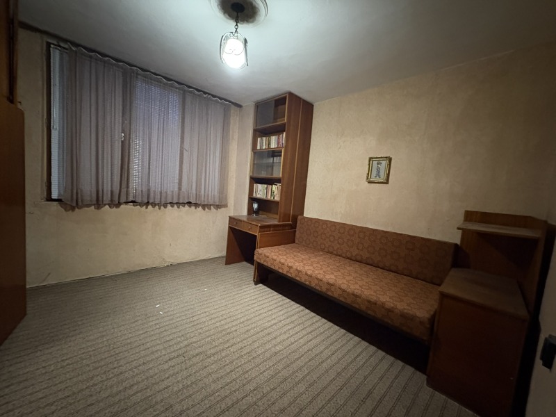 Продава 3-СТАЕН, гр. Велики Преслав, област Шумен, снимка 5 - Апартаменти - 52463433