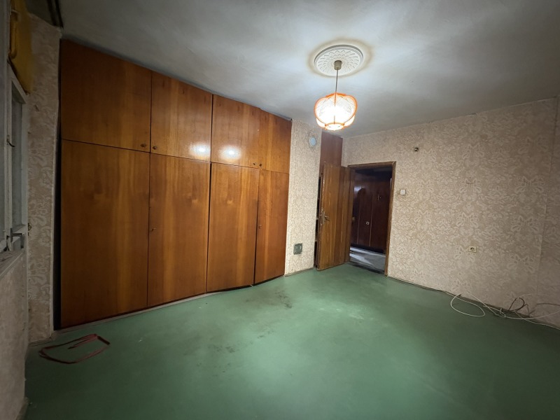 Продава 3-СТАЕН, гр. Велики Преслав, област Шумен, снимка 4 - Апартаменти - 52463433