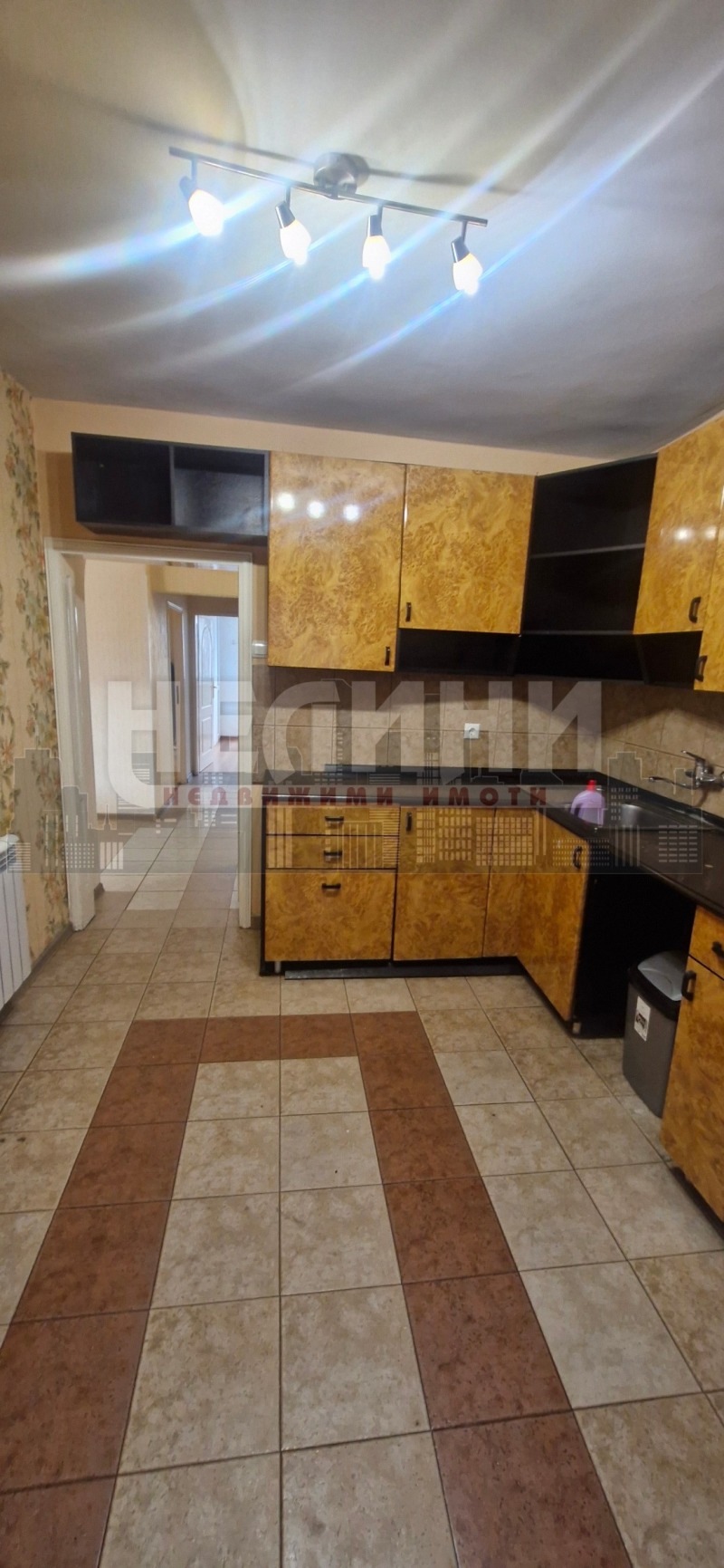 Продава 3-СТАЕН, гр. Русе, Възраждане, снимка 5 - Апартаменти - 53601716