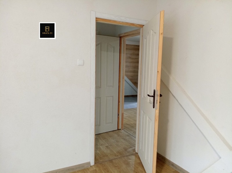 Продава КЪЩА, гр. Карлово, област Пловдив, снимка 6 - Къщи - 53146790