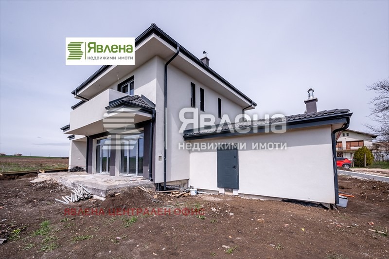 In vendita  Complotto regione Sofia , Slivnitsa , 290 mq | 31248805
