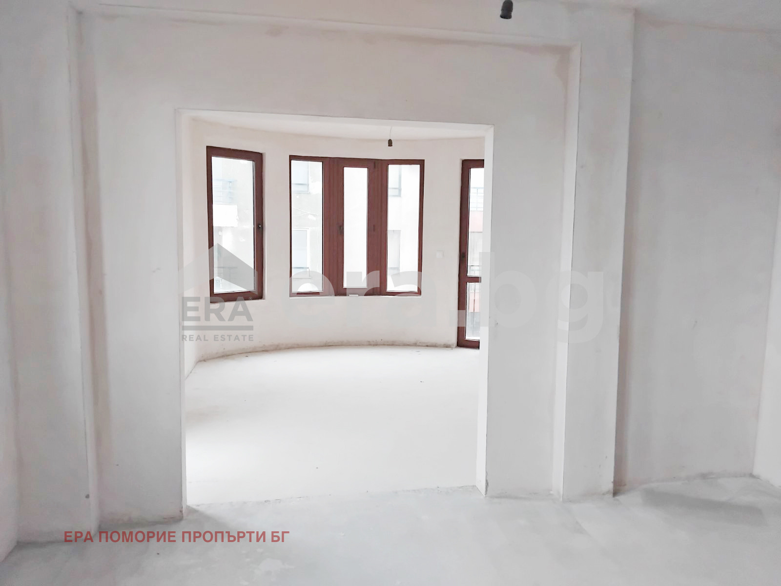 Продава 4-СТАЕН, гр. Поморие, област Бургас, снимка 2 - Апартаменти - 51998493