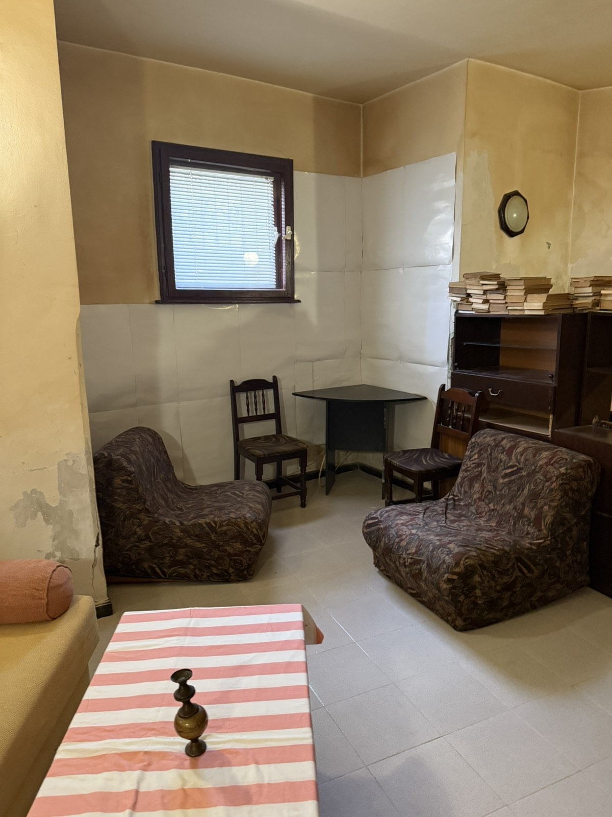 Продава ЕТАЖ ОТ КЪЩА, гр. Пловдив, Център, снимка 2 - Етаж от къща - 53875511