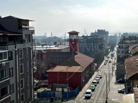 3+ Schlafzimmer Wazraschdane, Burgas 2