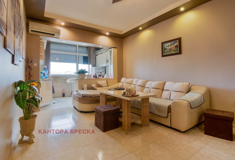 Продава 3-СТАЕН, гр. Пловдив, Тракия, снимка 2 - Апартаменти - 52721432