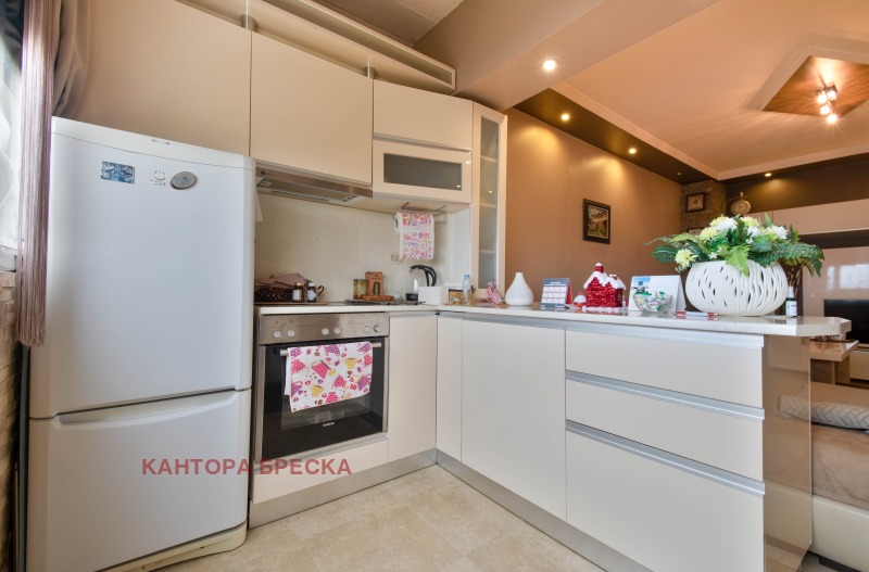 Продава 3-СТАЕН, гр. Пловдив, Тракия