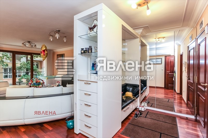Продава 4-СТАЕН, гр. София, Изток, снимка 5 - Апартаменти - 55905527