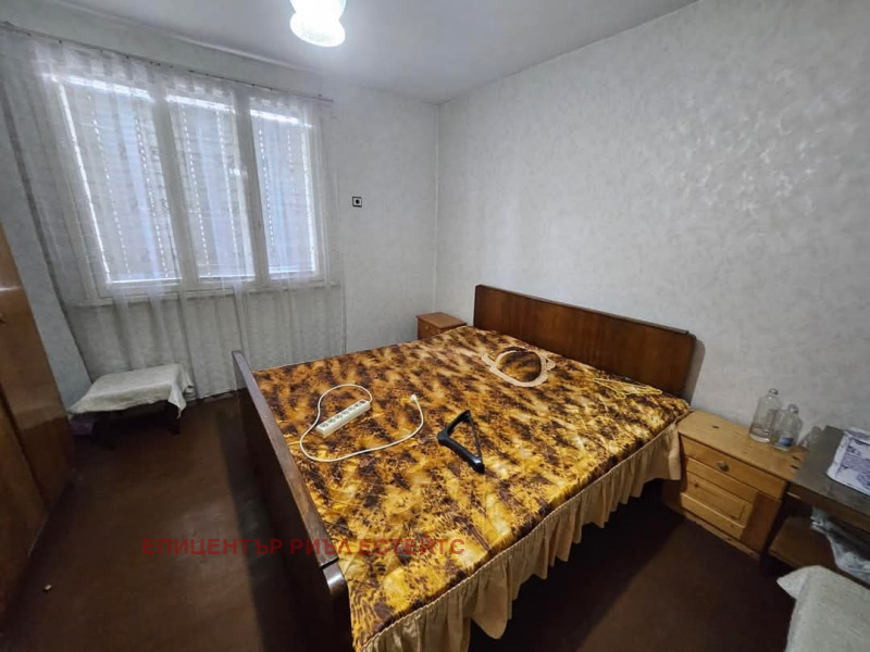 Продава  Къща град Перник , Могиличе , 400 кв.м | 72972513 - изображение [5]