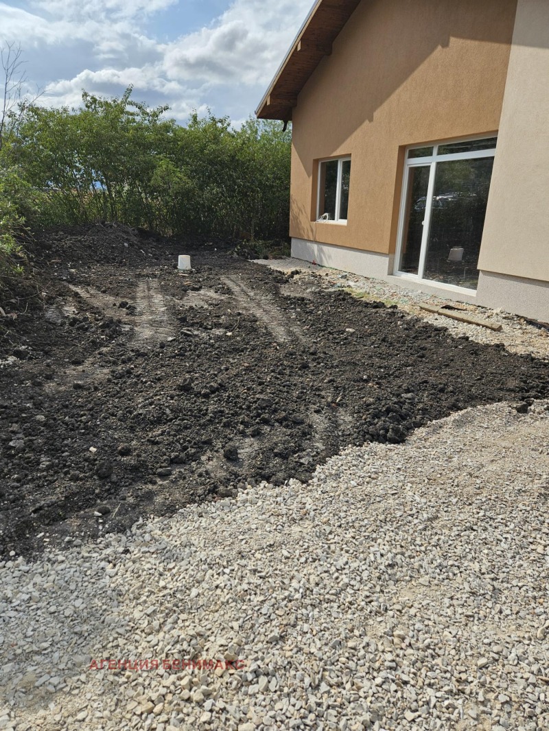 Eladó  Ház Sofia , Volujak , 95 négyzetméter | 40561320