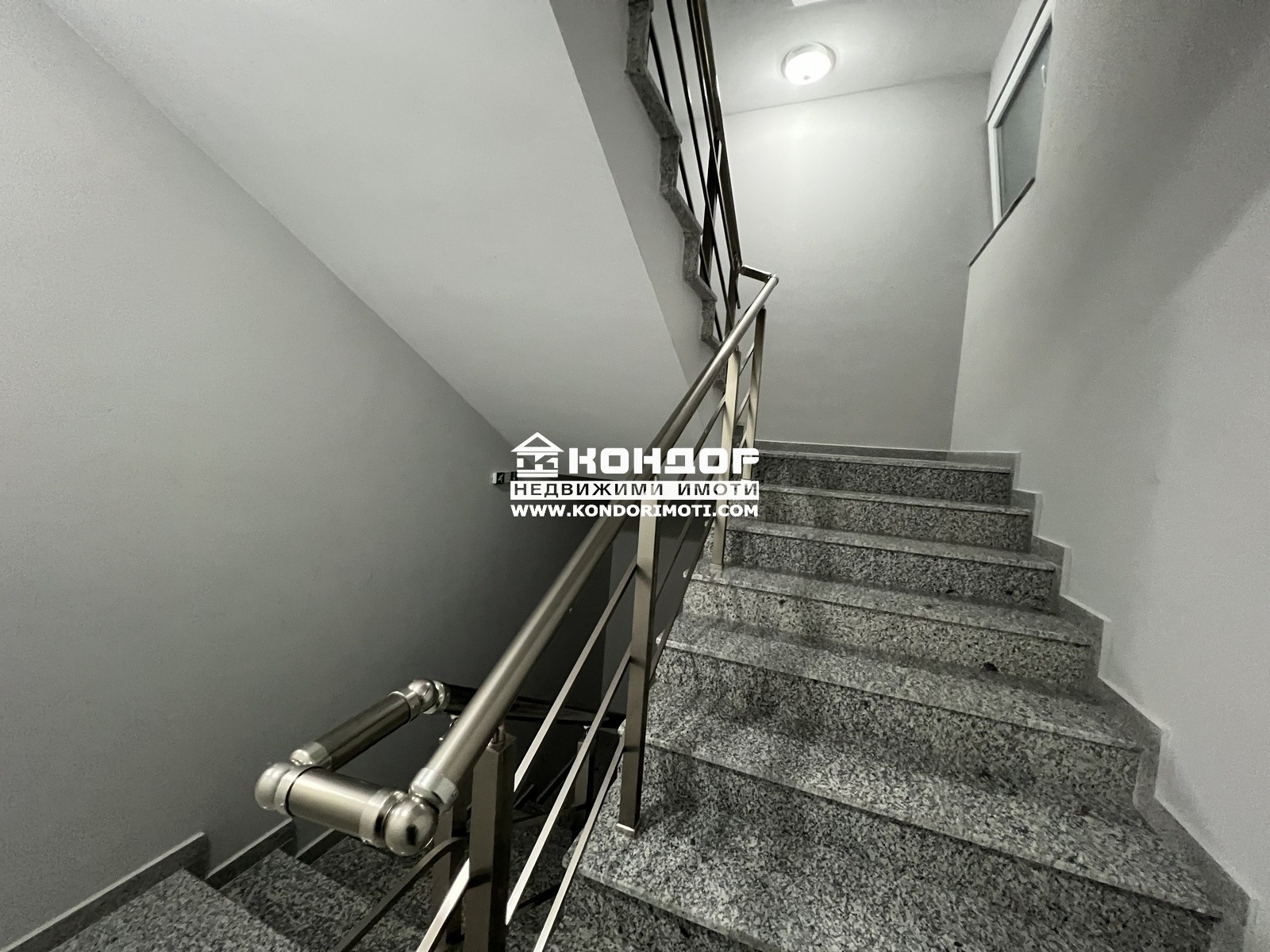 Продава 2-СТАЕН, гр. Пловдив, Кючук Париж, снимка 3 - Апартаменти - 54975269