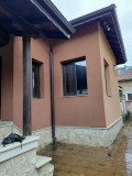 Продава КЪЩА, гр. Плевен, Широк център, снимка 2
