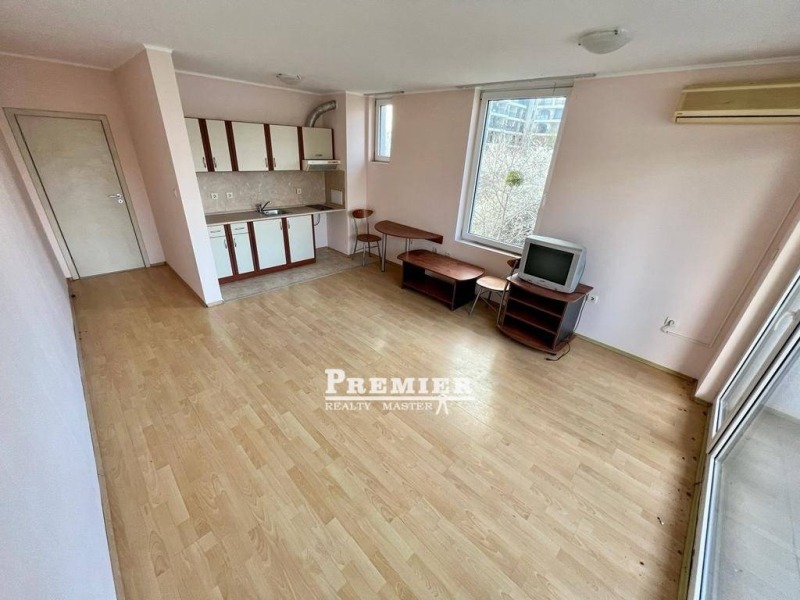 Продава 3-СТАЕН в област Бургас, к.к. Слънчев бряг - 80 кв.м / 56 000 € » 109 526.48 лв., ПРЕМИЕР