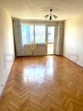 2 soverom Mladost 2, Sofia