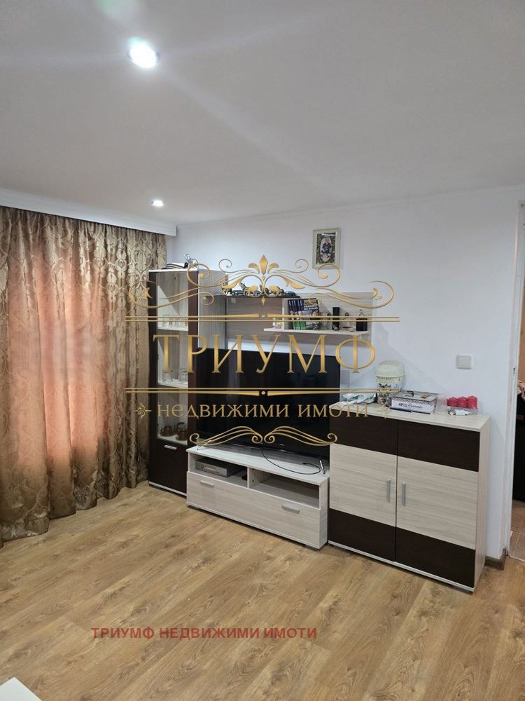 Продава КЪЩА, гр. Провадия, област Варна, снимка 4 - Къщи - 53504954