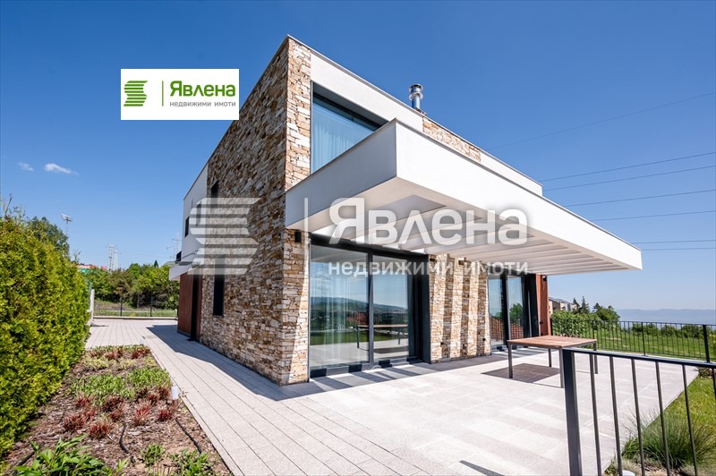 Продава КЪЩА, гр. София, с. Бистрица