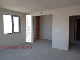 Продава 3-стаен град Пловдив Въстанически - [1] 