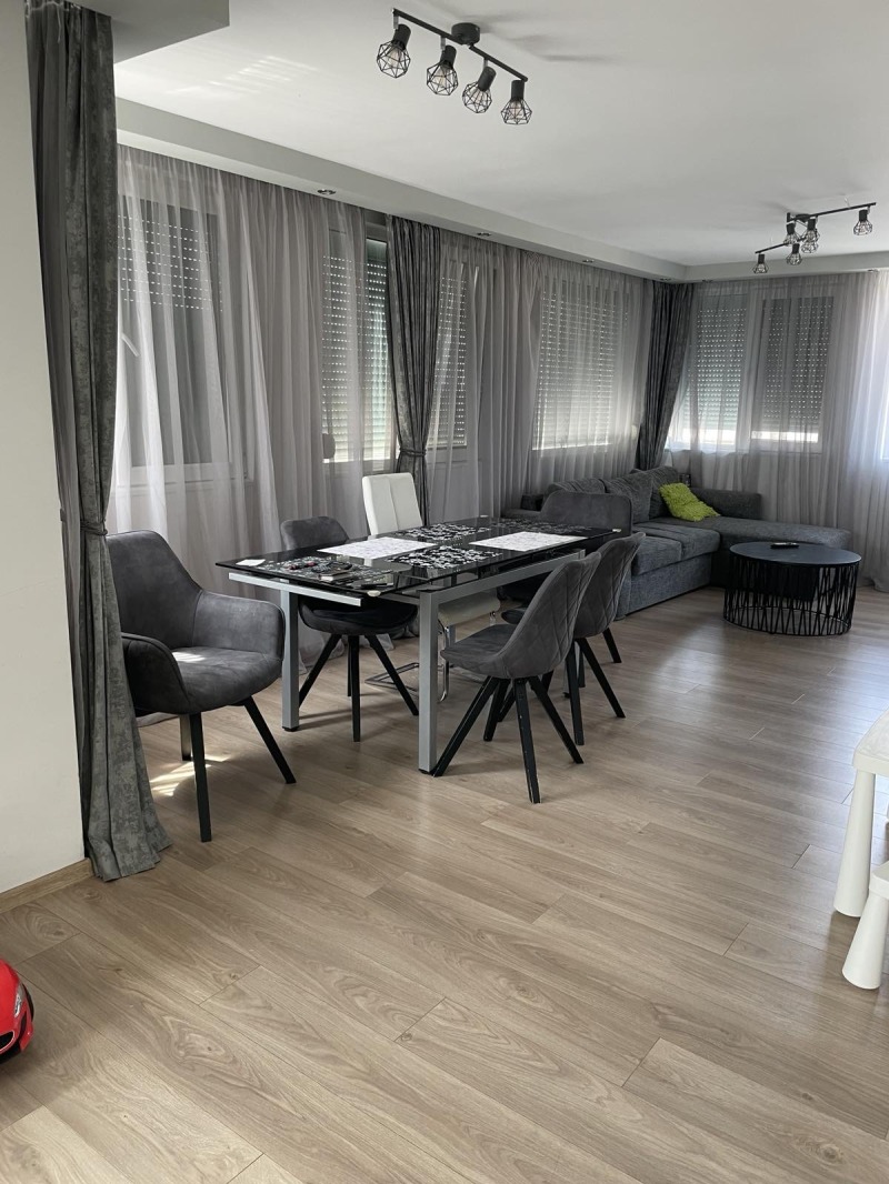 Продава  4-стаен град Бургас , Възраждане , 165 кв.м | 80147299 - изображение [2]