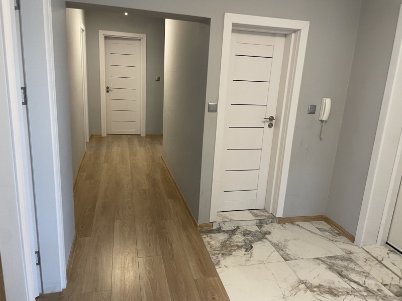 Продава  4-стаен град Бургас , Възраждане , 165 кв.м | 80147299 - изображение [8]