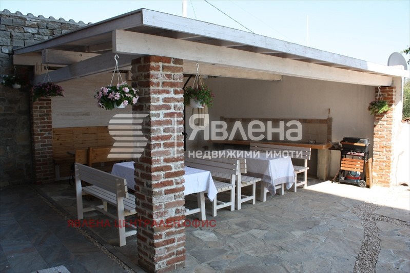 Продава ХОТЕЛ, с. Емона, област Бургас, снимка 5 - Хотели - 53329869