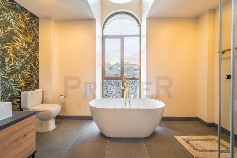 Продава  4-стаен град Варна , Бриз , 350 кв.м | 91067448 - изображение [16]