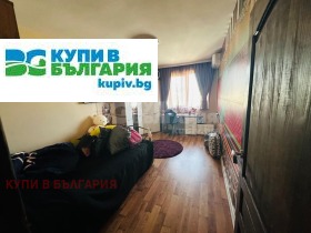 3-стаен град Варна, Център 8