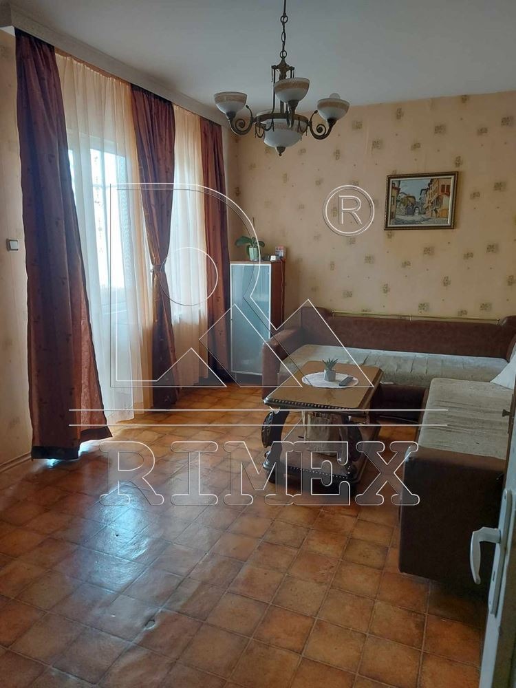 De vânzare  1 dormitor Plovdiv , Traciia , 60 mp | 29528366 - imagine [2]