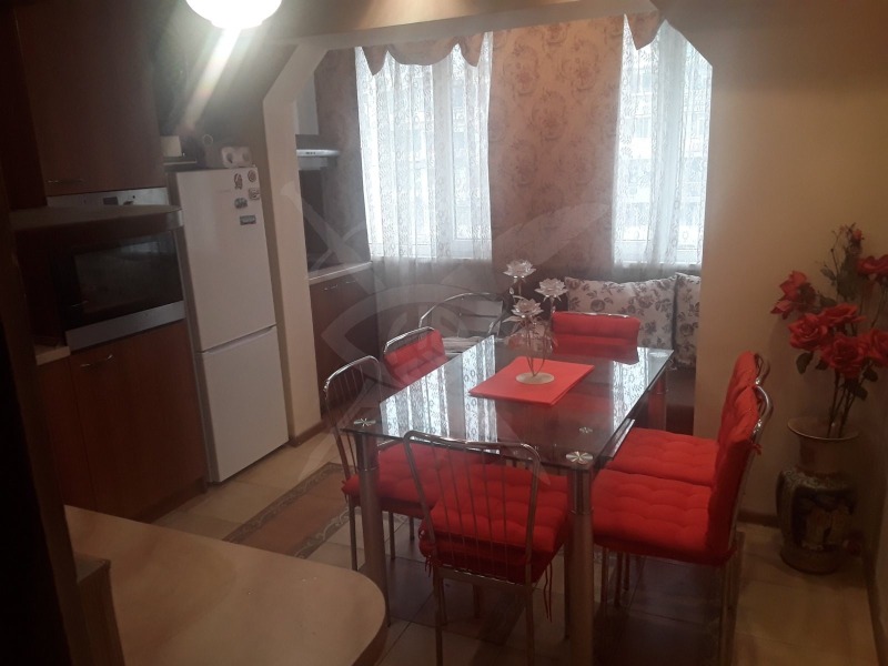 Продава  2-стаен град Бургас , Славейков , 65 кв.м | 74418775