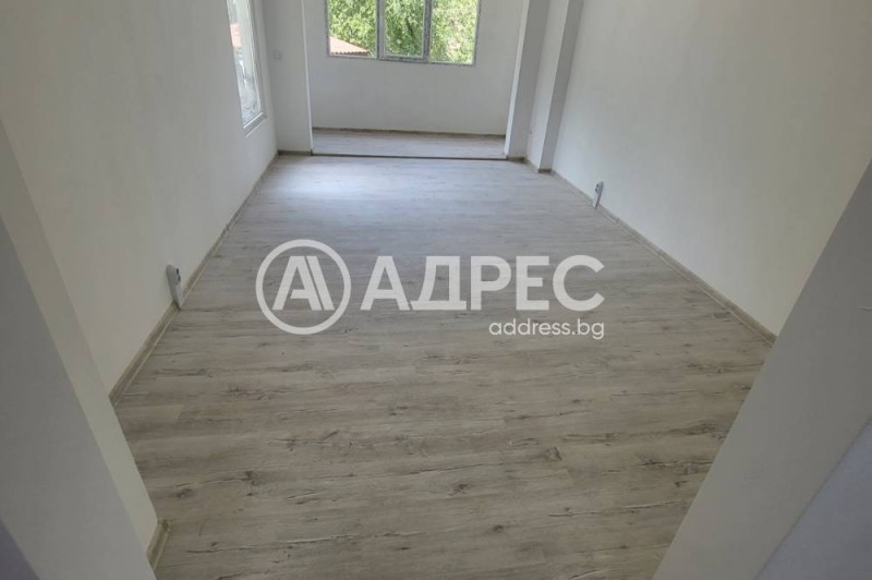 Продава 3-СТАЕН, гр. Разград, Бели Лом, снимка 2 - Aпартаменти - 49216105