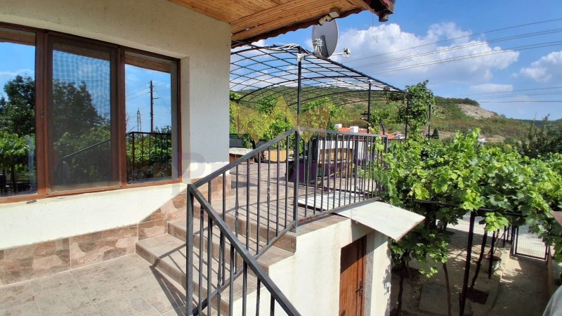 Продава КЪЩА, с. Кипра, област Варна, снимка 8 - Къщи - 52408162