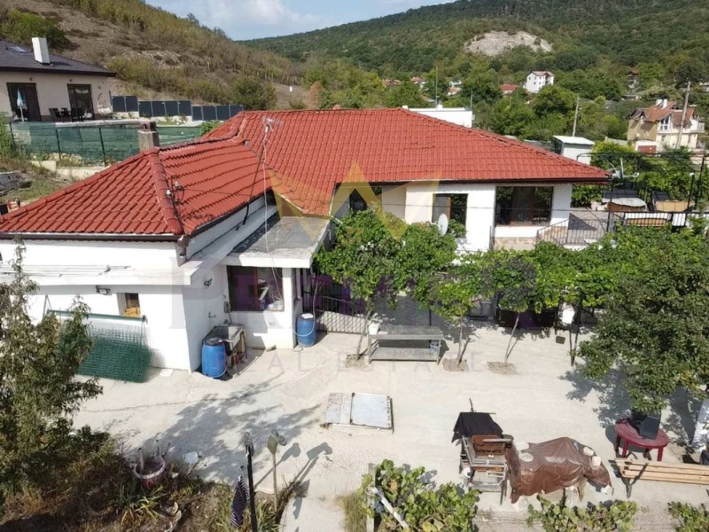 Продава КЪЩА, с. Кипра, област Варна, снимка 4 - Къщи - 52408162