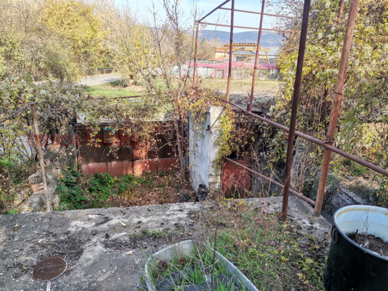 Продава ВИЛА, гр. Севлиево, област Габрово, снимка 12 - Вили - 52779806