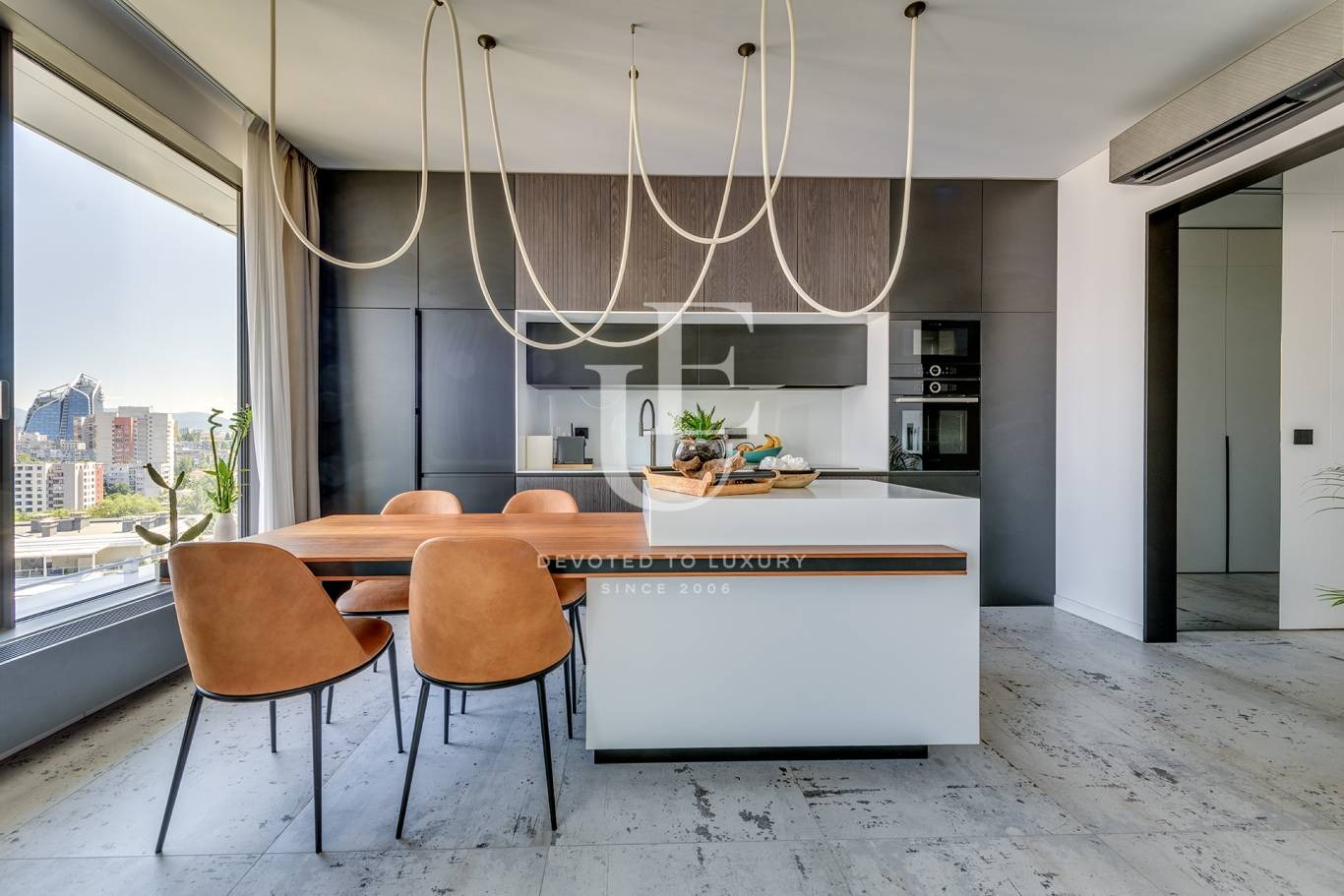 Продава 3-СТАЕН, гр. София, Изгрев, снимка 2 - Апартаменти - 50598580