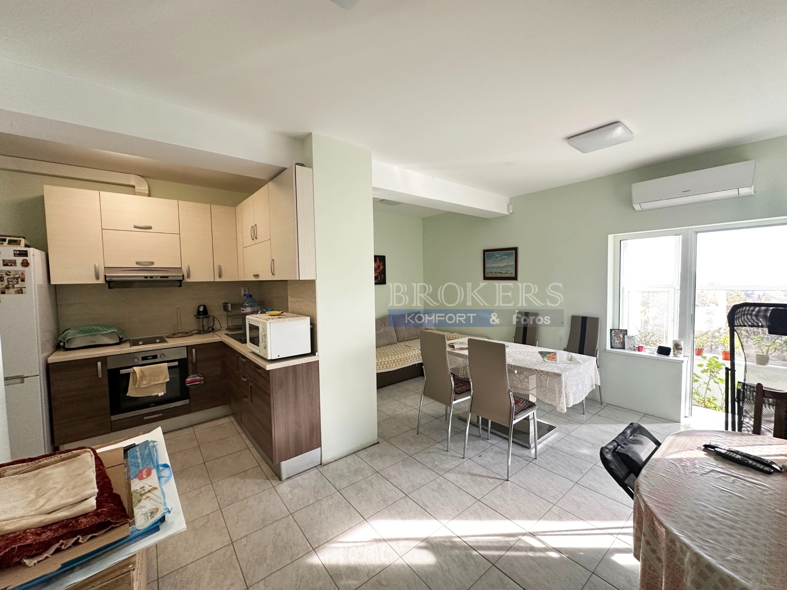 Продава КЪЩА, гр. Варна, м-т Кочмар, снимка 2 - Къщи - 52602913
