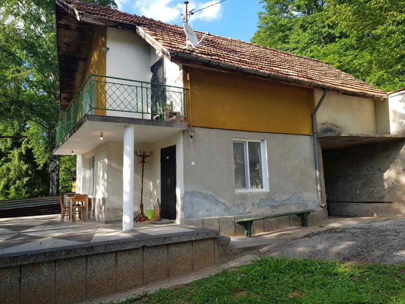 Продава КЪЩА в област София, гр. Ботевград - 100 кв.м / 135 000 € » 264 037.05 лв., НОВА СОФИЯ
