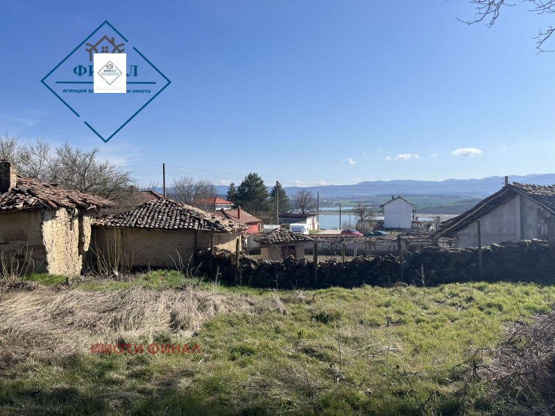 Продава ПАРЦЕЛ в област Шумен, с. Ловец - 900 кв.м / 10 000 € » 19 558.30 лв., ИМОТИ ФИНАЛ