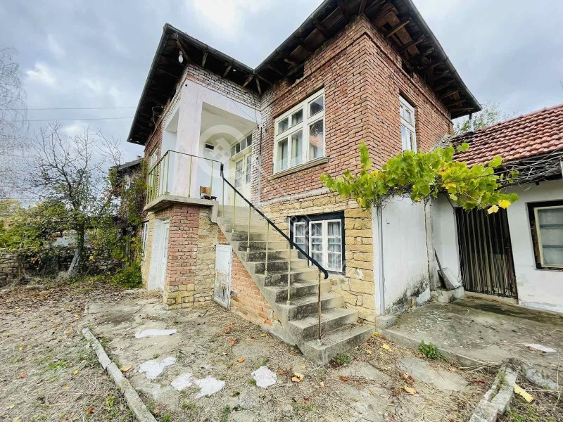 Продава КЪЩА, област Велико Търново, с. Коевци • 16400 € / 32075.61 лв. • 25458265 1