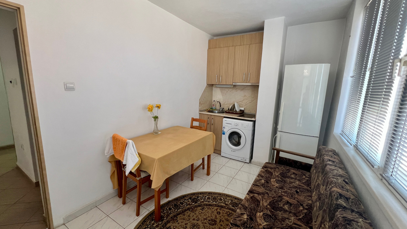Продава 2-СТАЕН, гр. Лом, област Монтана, снимка 5 - Апартаменти - 56234187