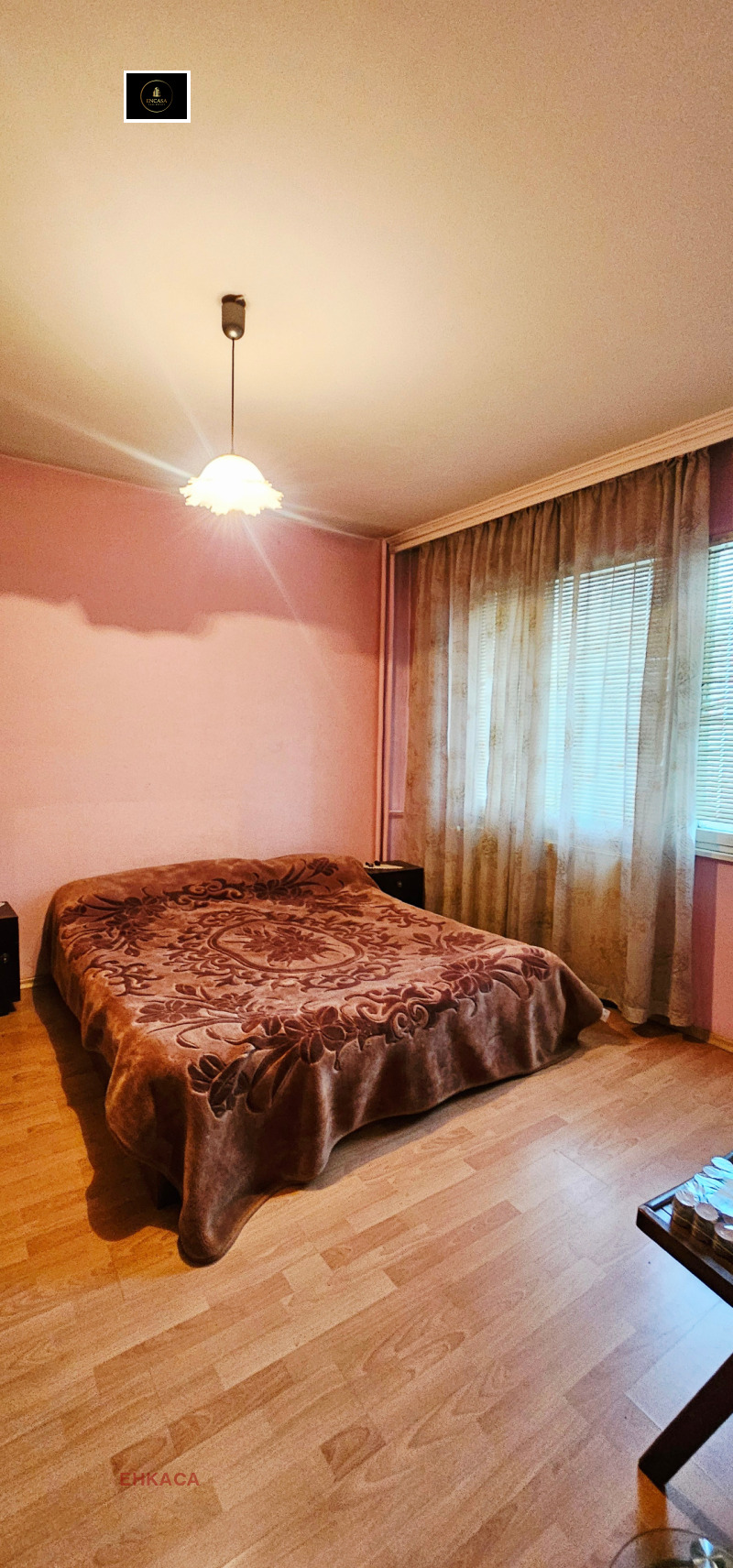 Продава 2-СТАЕН, гр. София, Света Троица