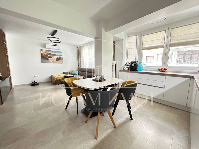 Na prodej  2 ložnice Burgas , Vazraždane , 82 m2 | 17356372