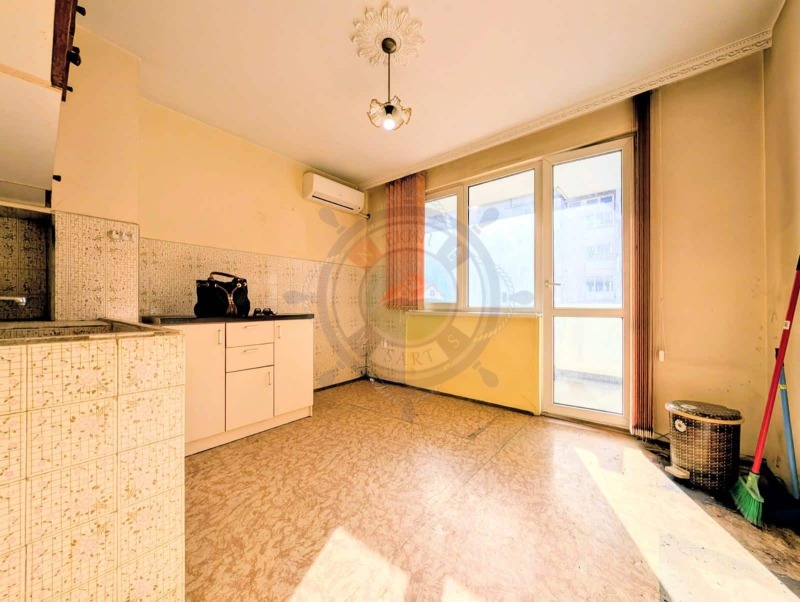 Продава 3-СТАЕН, гр. Варна, Лятно кино Тракия, снимка 9 - Апартаменти - 53148212