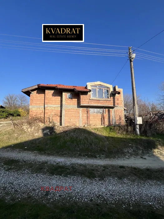 Продава КЪЩА, с. Китка, област Варна, снимка 3 - Къщи - 53992471