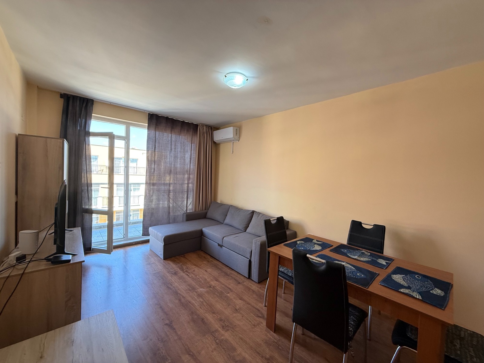 Продава 2-СТАЕН, гр. Приморско, област Бургас, снимка 2 - Апартаменти - 56017964