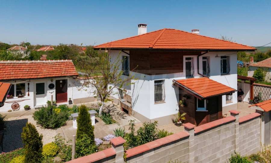 Продава КЪЩА, с. Дюлево, област Бургас, снимка 2 - Къщи - 55349363