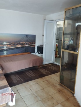 АТЕЛИЕ, ТАВАН, 25 m2