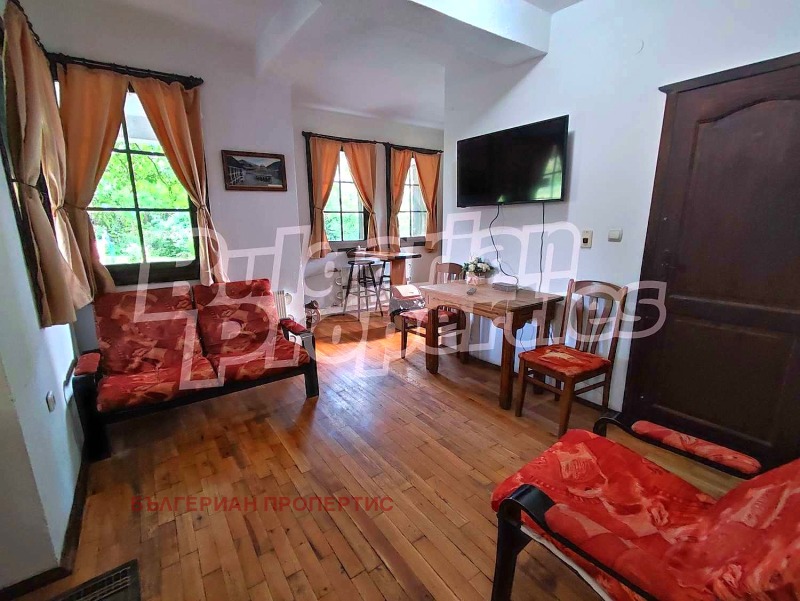 Продава  Къща област Шумен , с. Кюлевча , 313 кв.м | 68912759 - изображение [7]