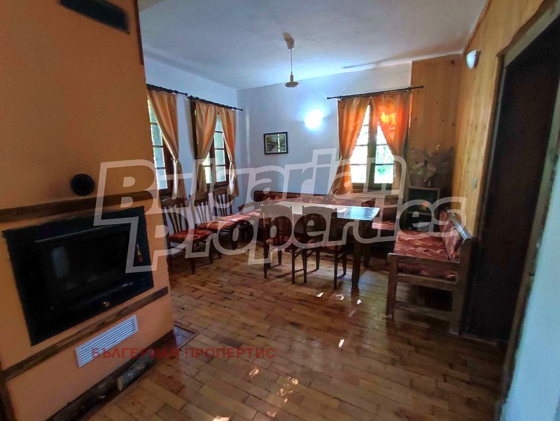 Продава  Къща област Шумен , с. Кюлевча , 313 кв.м | 68912759 - изображение [2]