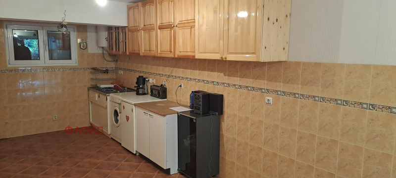 Продава ГАРАЖ, ПАРКОМЯСТО, гр. София, Карпузица, снимка 4 - Гаражи и паркоместа - 52454594