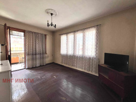 МНОГОСТАЕН, 127 m2