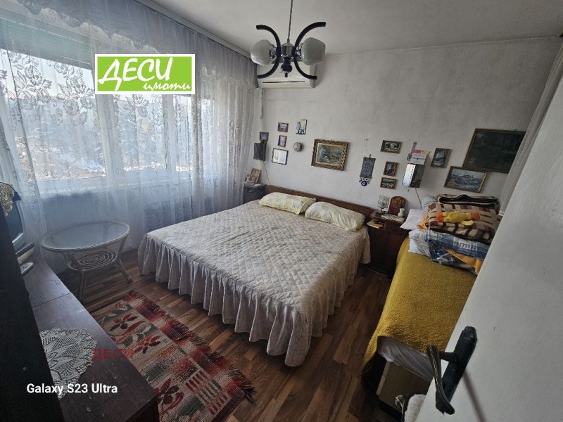 Продава  2-стаен град Русе , Родина 1 , 65 кв.м | 69515802 - изображение [3]